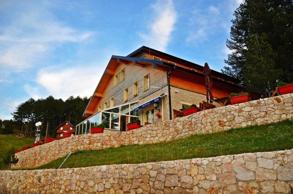 Hotel Snjezna Kuca - Nature Park Of Bosnia Herzegovina Padezina 外观 照片